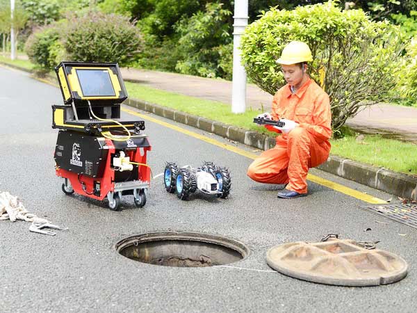 台前管道机器人检测